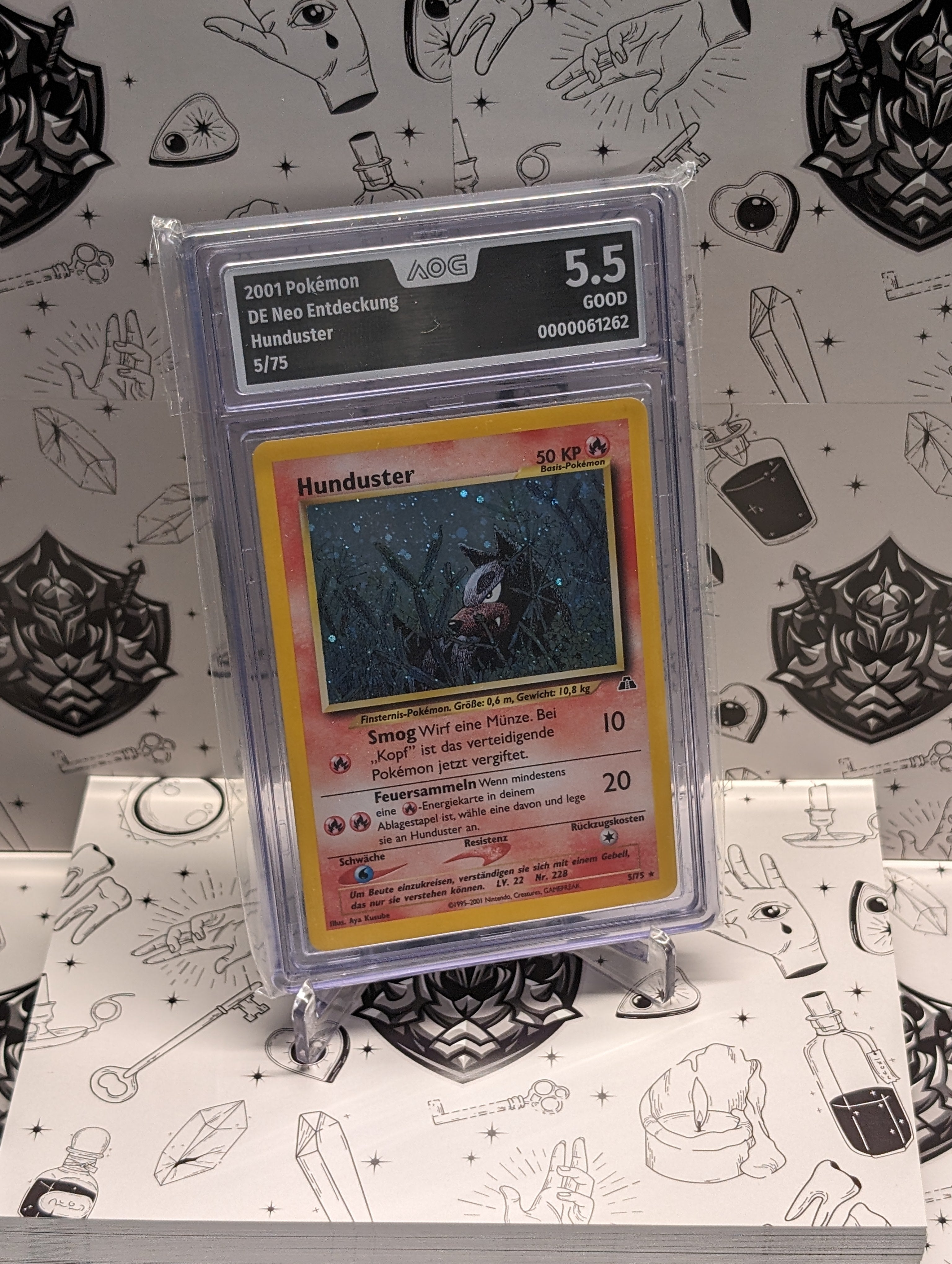 AOG Graded 5.5 - 2001 Pokémon – Neo Entdeckung – DE Hunduster 5/75